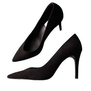 Stradivarius heels🖤